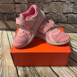 Toddler girl Pink Nike shoes